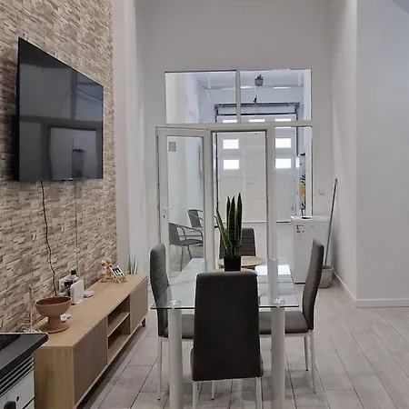 Apartment Modern, Urban, Plaza Toros 10 Mns *